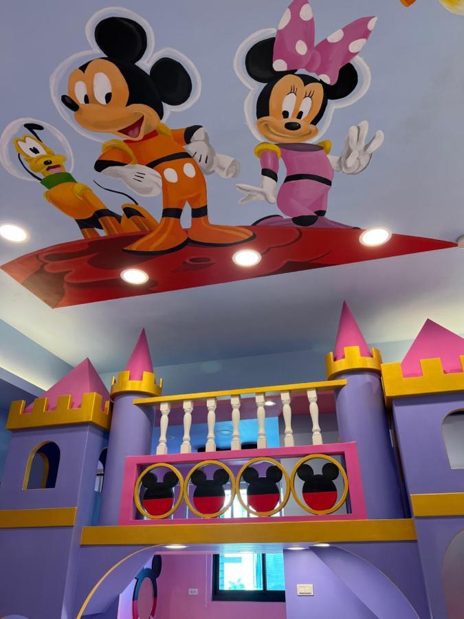 Fun Holiday Family Hostel Tainan Exterior foto